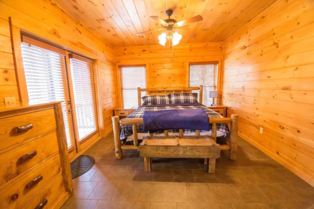 Christmas Lodge-Secluded Near Downtown Blue Ridge Bagian luar foto