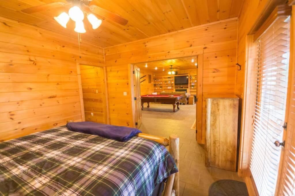 Christmas Lodge-Secluded Near Downtown Blue Ridge Bagian luar foto