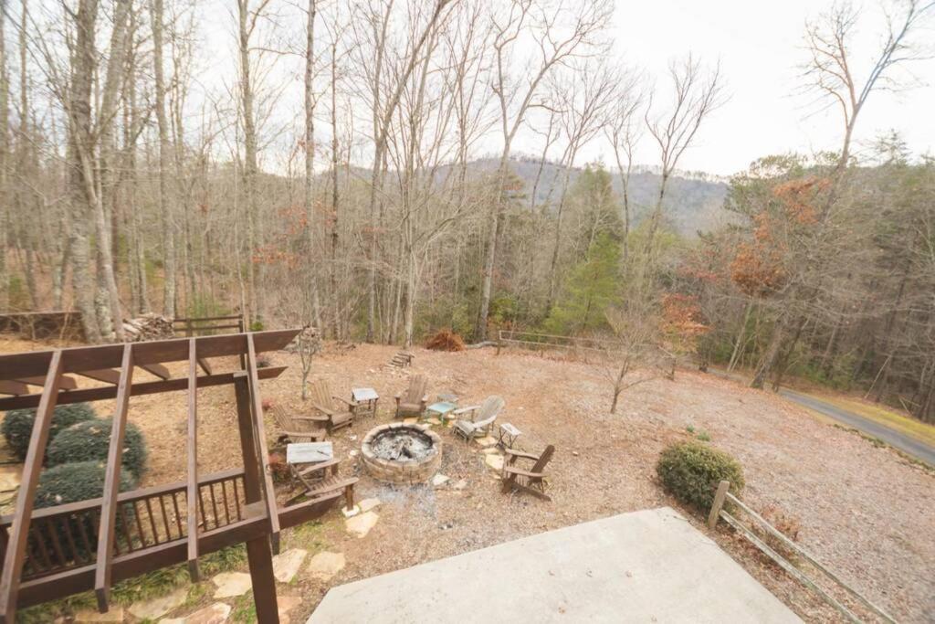 Christmas Lodge-Secluded Near Downtown Blue Ridge Bagian luar foto