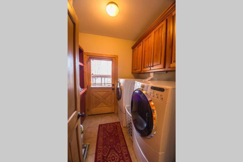 Christmas Lodge-Secluded Near Downtown Blue Ridge Bagian luar foto