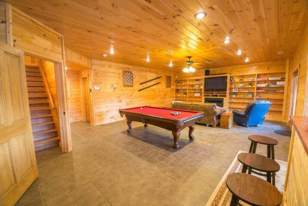 Christmas Lodge-Secluded Near Downtown Blue Ridge Bagian luar foto