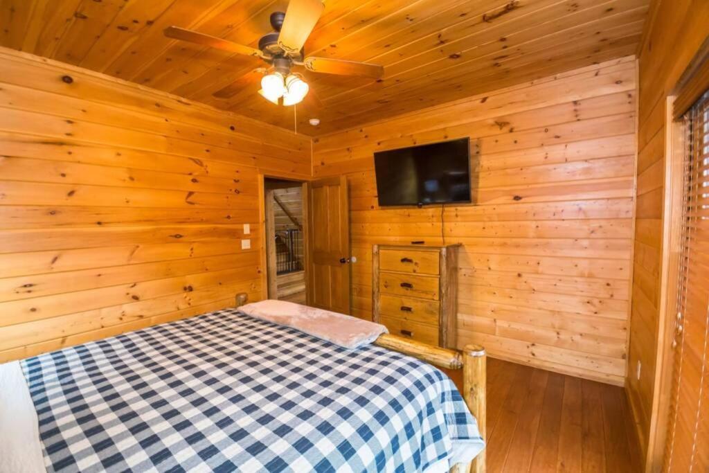 Christmas Lodge-Secluded Near Downtown Blue Ridge Bagian luar foto